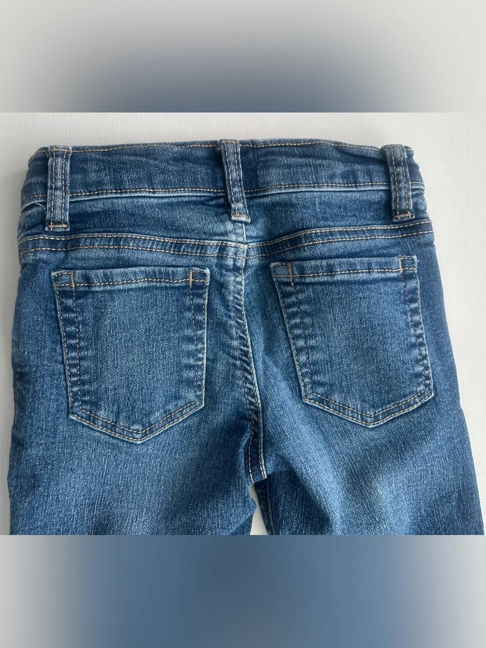 Old Navy Unisex Karate Skinny Jeans. Size 4T.